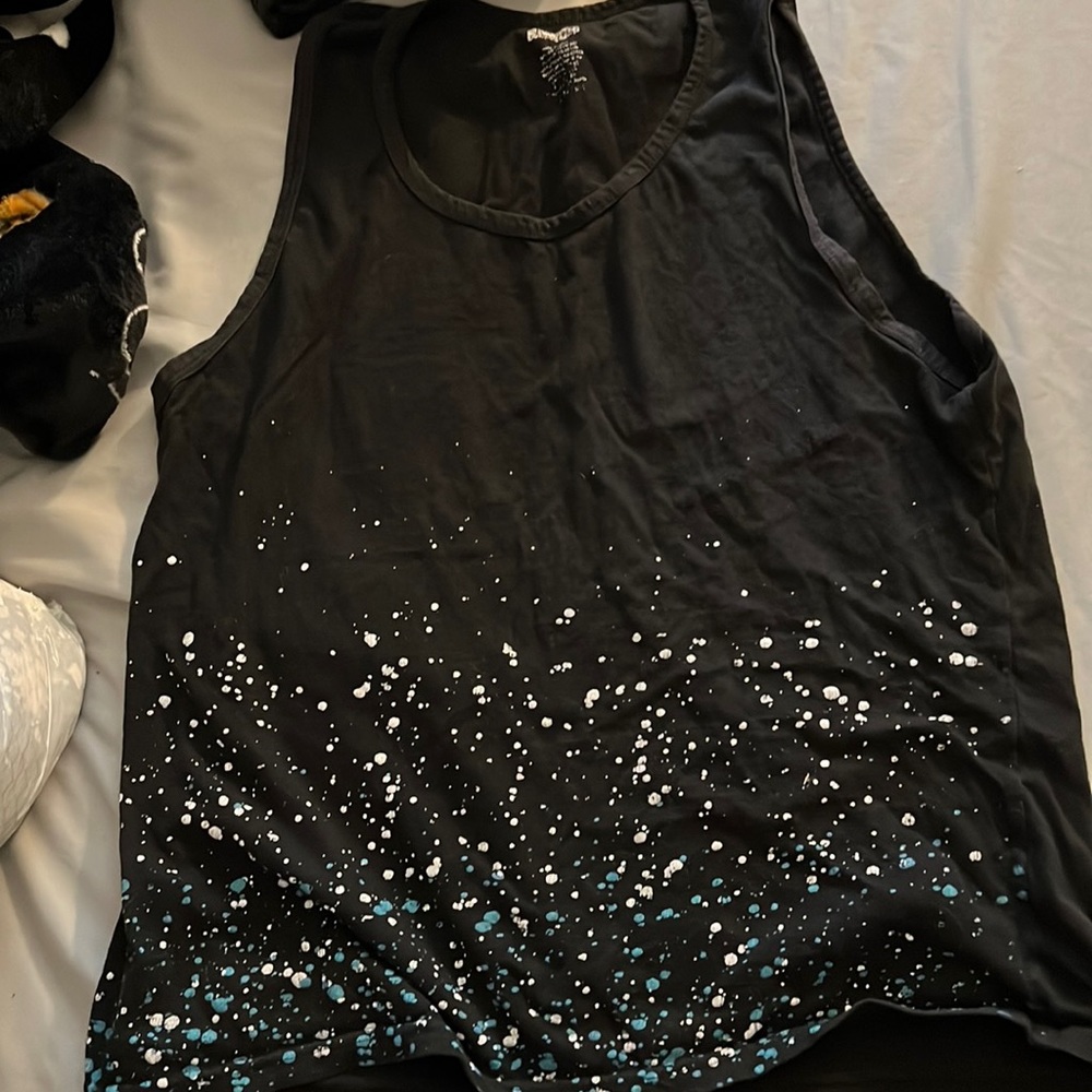 Boys tank top size XL